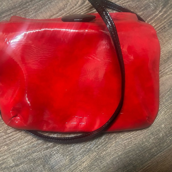 Baci used once for wedding patent Vegan leather Red and Black Shoulder Bag - Picture 9 of 13